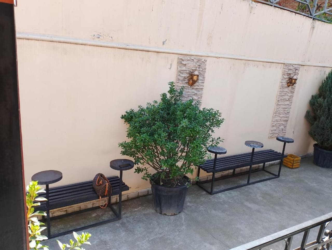 Two Lions Hotel Tbilisi Exterior photo